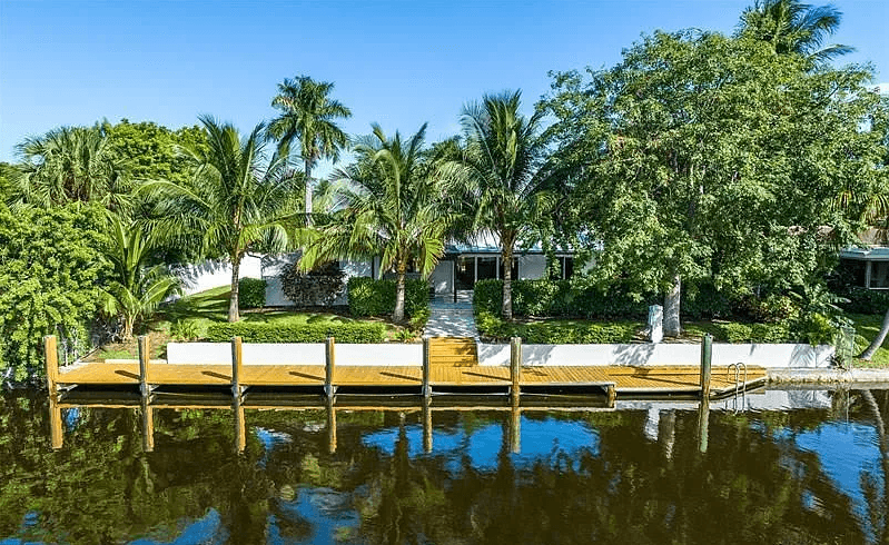 90ft High-Amp Yacht Slip for Rent Lighthouse Point photo 4